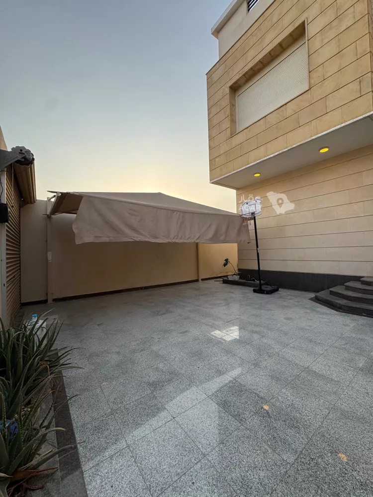 Villa for Rent in Jeddah Al Shera'a 2