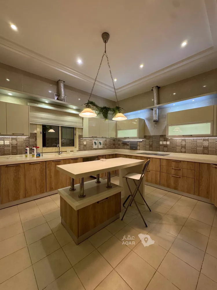 Villa for Rent in Jeddah Al Shera'a 7
