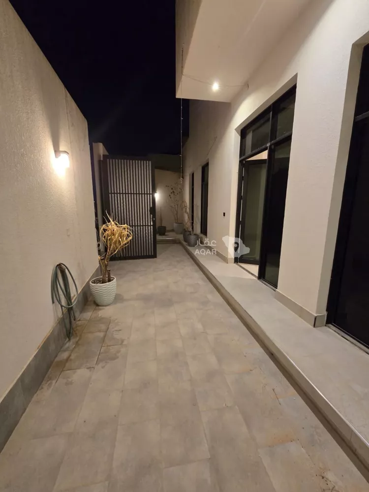 Floor for Rent in Riyadh An Narjis 8
