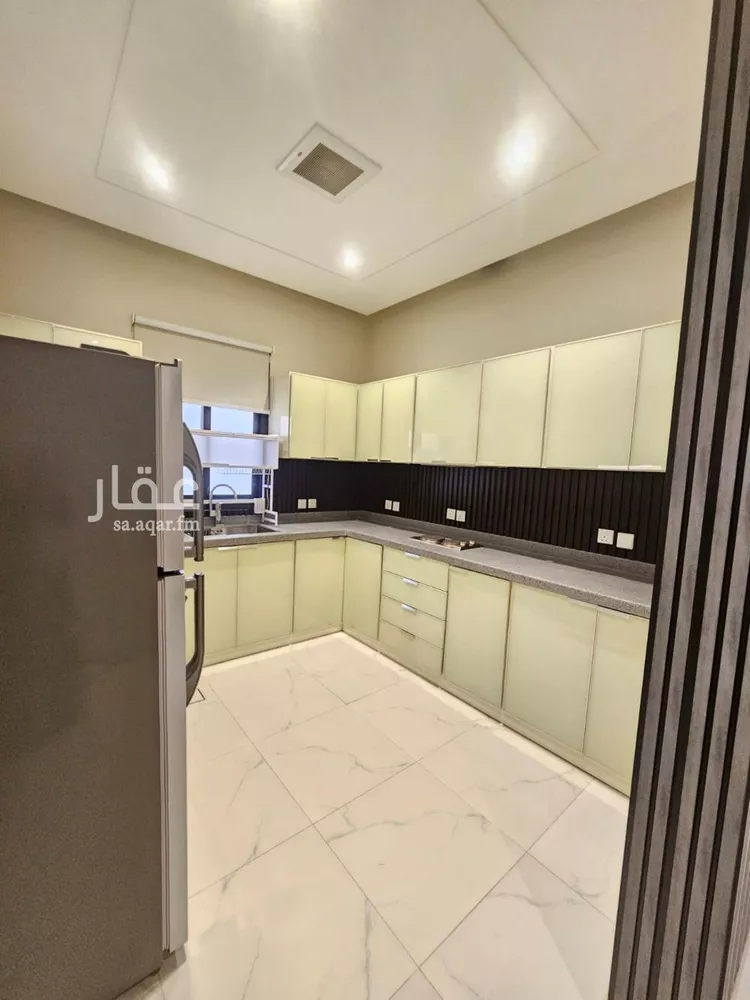 شقة للبيع في شارع رقم 298, حي العارض, مدينة الرياض, منطقة الرياض صورة 3