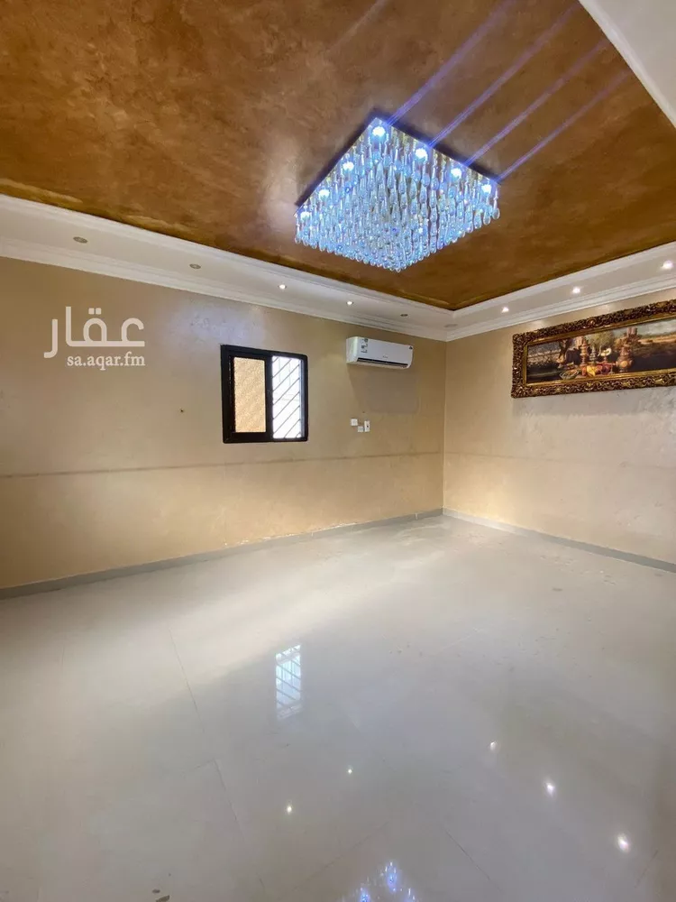 فيلا للإيجار في شارع الدفاع, حي إشبيلية, مدينة الرياض, منطقة الرياض 7