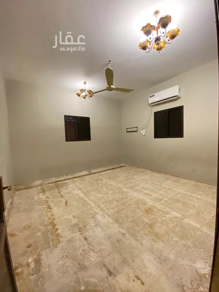 فيلا للإيجار في شارع الدفاع, حي إشبيلية, مدينة الرياض, منطقة الرياض 12