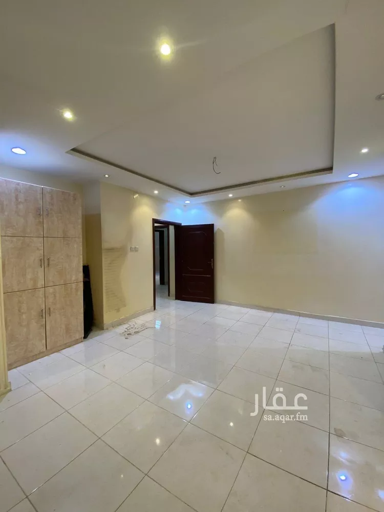 فيلا للإيجار في شارع الدفاع, حي إشبيلية, مدينة الرياض, منطقة الرياض 23