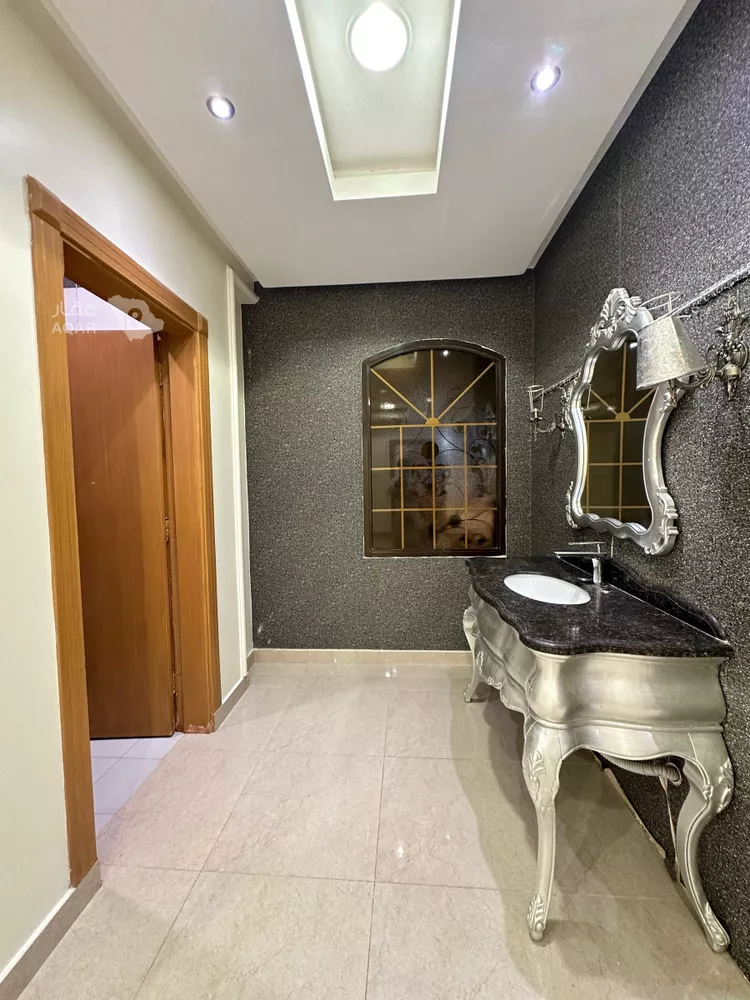 Floor for Rent in Riyadh As Sahafah 7