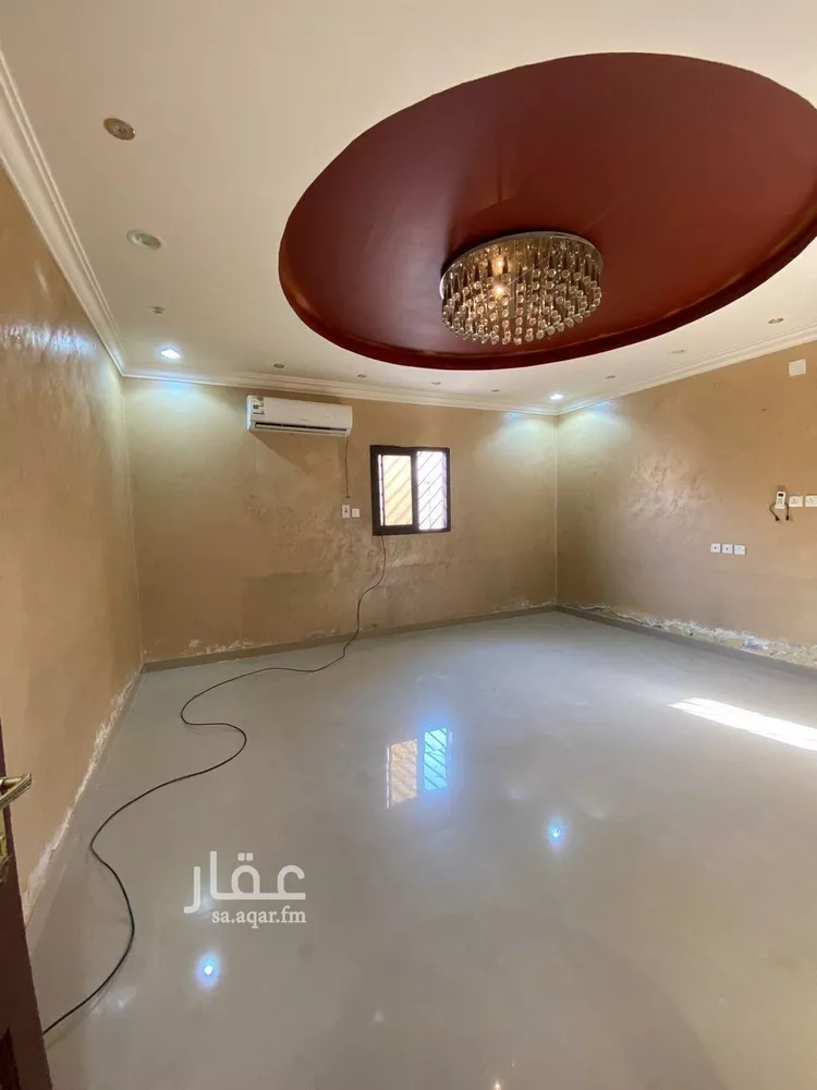 فيلا للإيجار في شارع الدفاع, حي إشبيلية, مدينة الرياض, منطقة الرياض 8