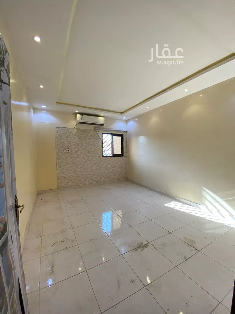 فيلا للإيجار في شارع الدفاع, حي إشبيلية, مدينة الرياض, منطقة الرياض 27
