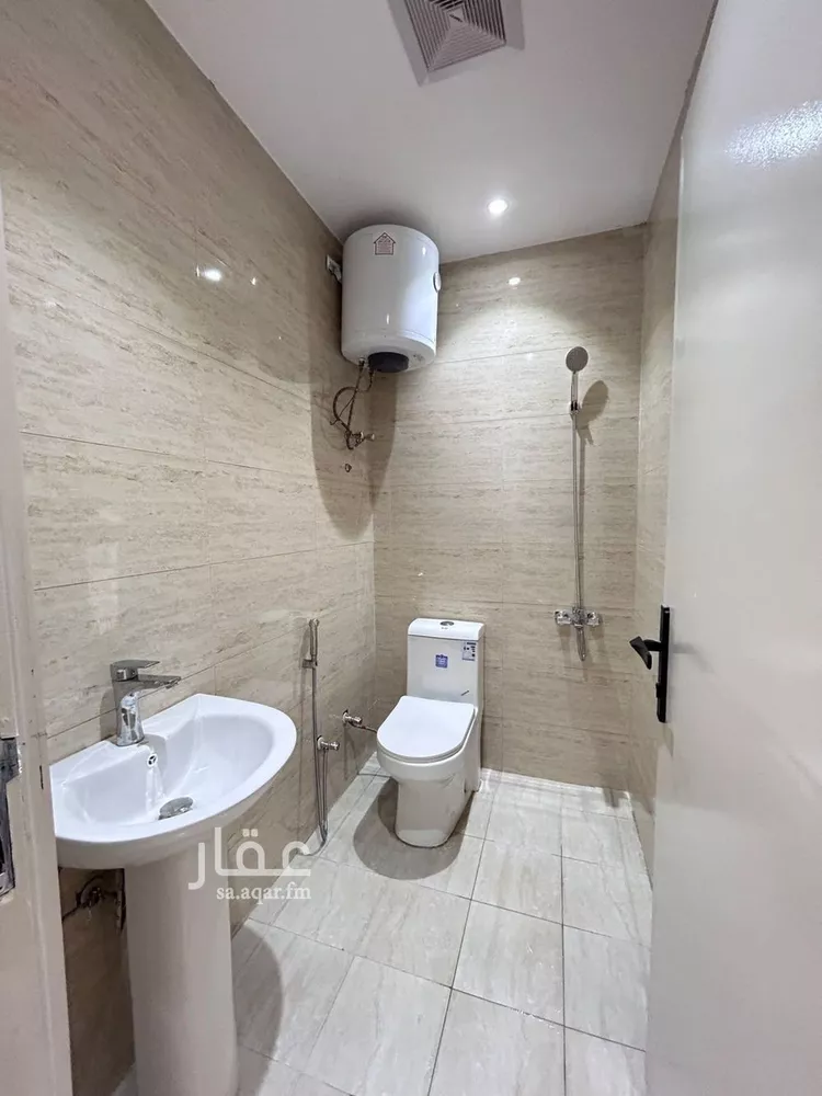 شقة للإيجار في شارع ناصر الحصام, حي المروة, مدينة الرياض, منطقة الرياض 9