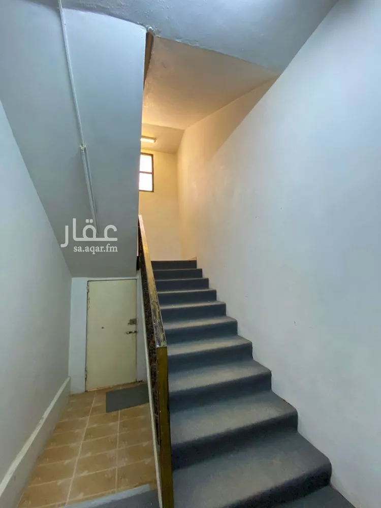 فيلا للإيجار في شارع الدفاع, حي إشبيلية, مدينة الرياض, منطقة الرياض 16