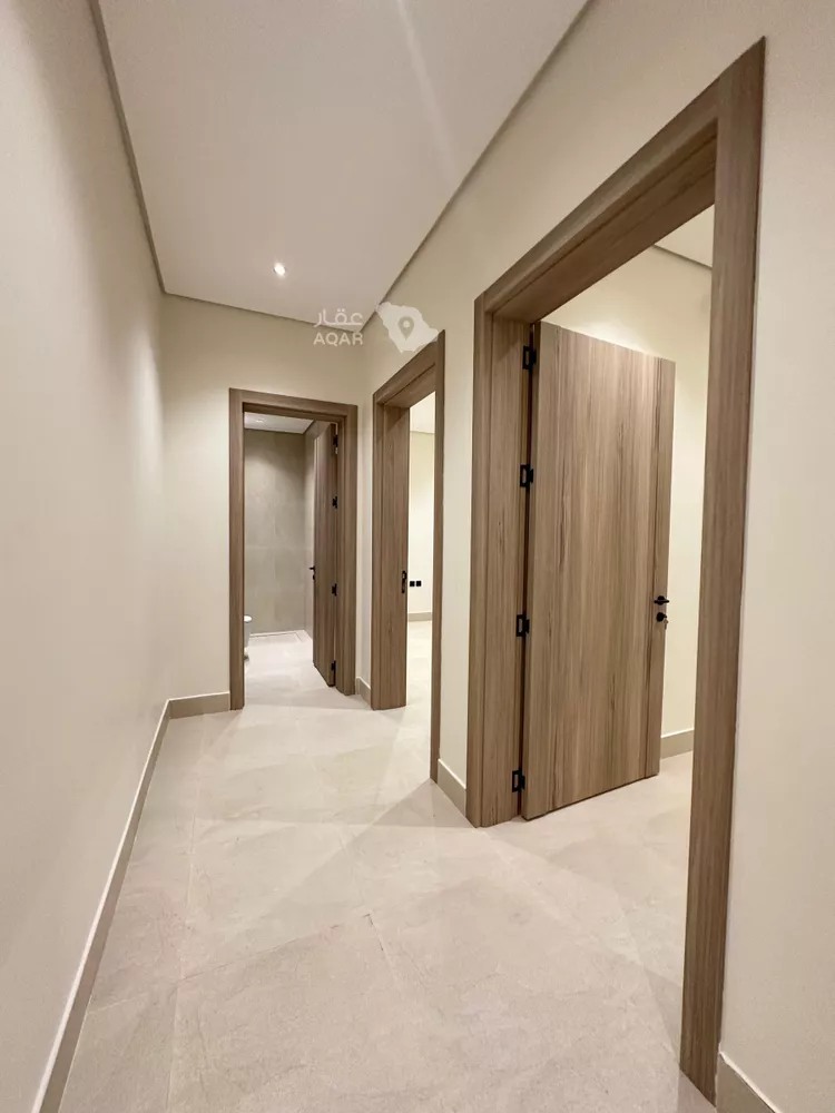 Floor for Rent in Riyadh Al Yasmin 10