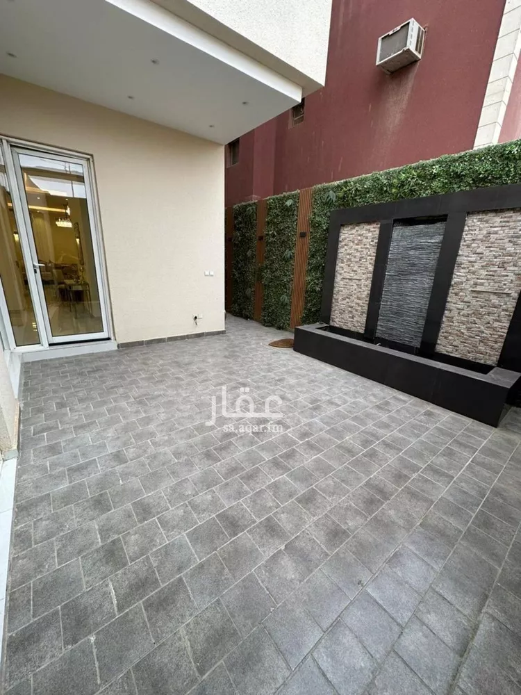 فيلا للإيجار في شارع رقم 303, حي الملقا, مدينة الرياض, منطقة الرياض