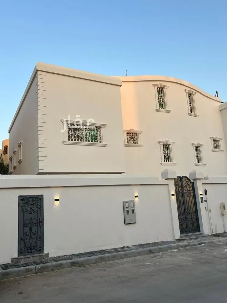 فيلا للإيجار في شارع المركز, حي الوادي, مدينة الرياض, منطقة الرياض