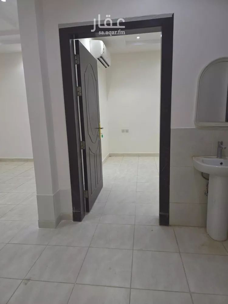 شقة للإيجار في شارع ابن حركان, حي القيروان, مدينة الرياض, منطقة الرياض صورة 2