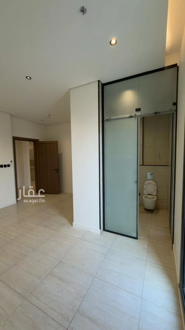 شقة للإيجار في شارع إبراهيم بن الأحمدي, حي القيروان, مدينة الرياض, منطقة الرياض صورة 2