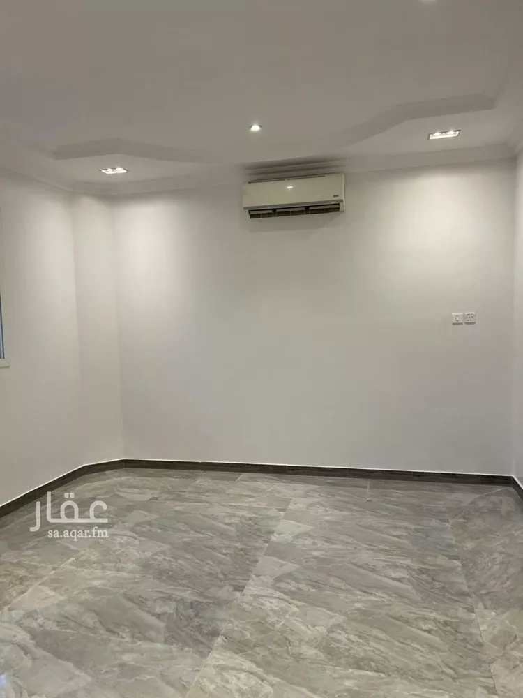 فيلا للإيجار في شارع المركز, حي الوادي, مدينة الرياض, منطقة الرياض صورة 5