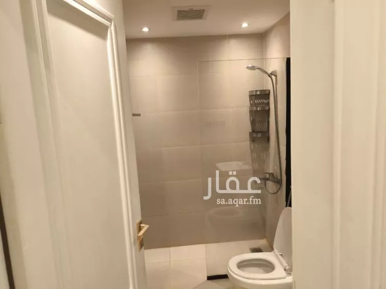 شقة للإيجار في شارع الشيخ عبدالله بن جبرين, حي القيروان, مدينة الرياض, منطقة الرياض صورة 4