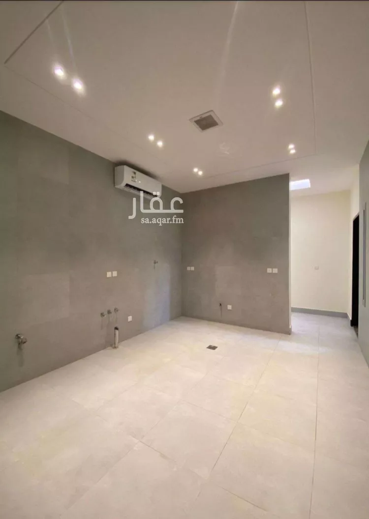 فيلا للبيع في شارع أحمد بن بكر بن بقية, حي العارض, مدينة الرياض, منطقة الرياض صورة 2