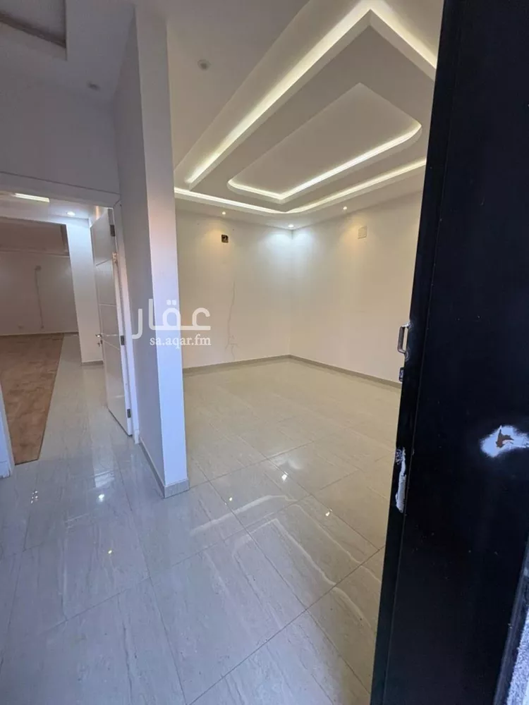 فيلا للإيجار في شارع عمر الهواري, حي القيروان, مدينة الرياض, منطقة الرياض صورة 4