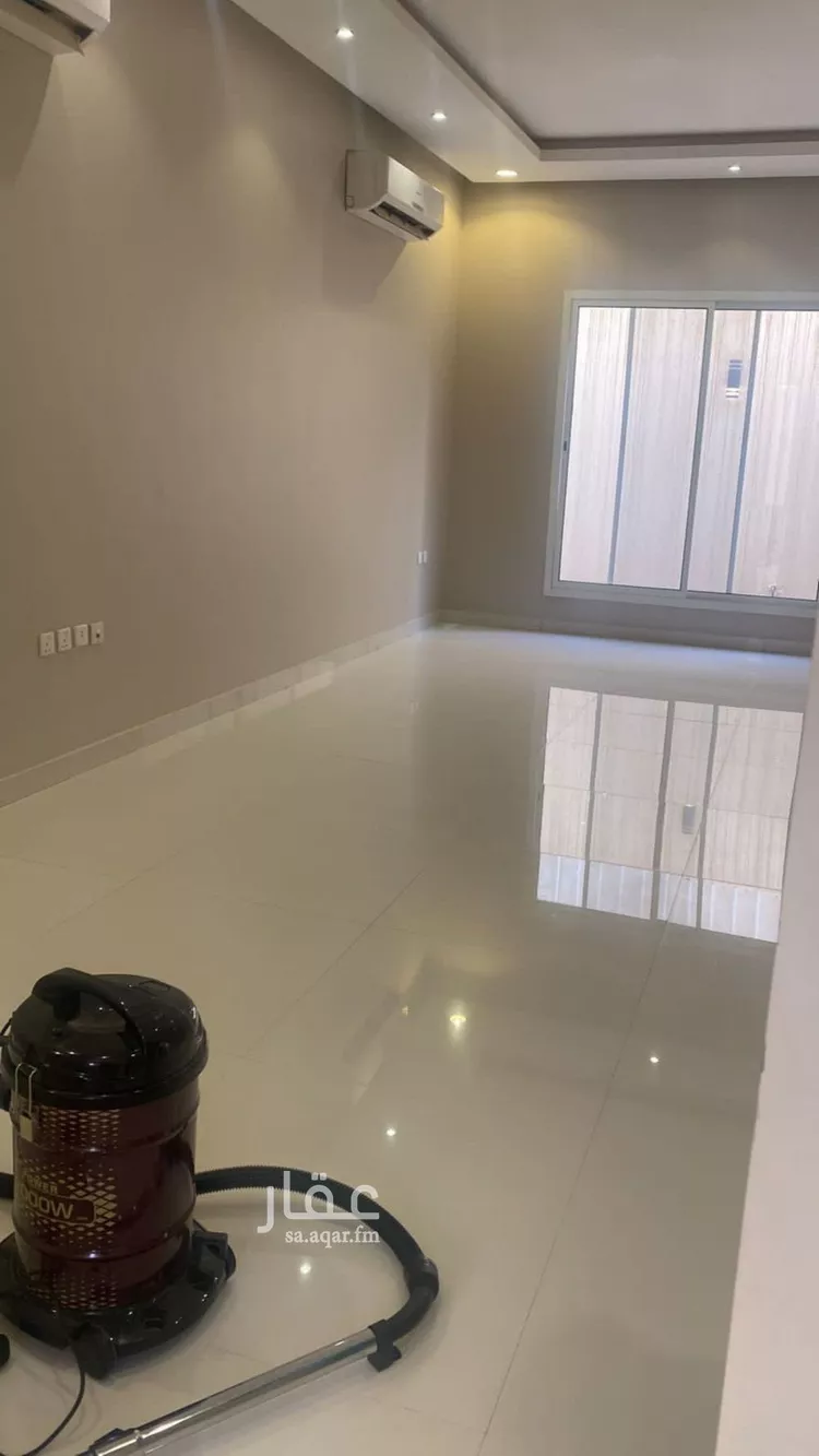 فيلا للإيجار في شارع عمر الهواري, حي القيروان, مدينة الرياض, منطقة الرياض صورة 5