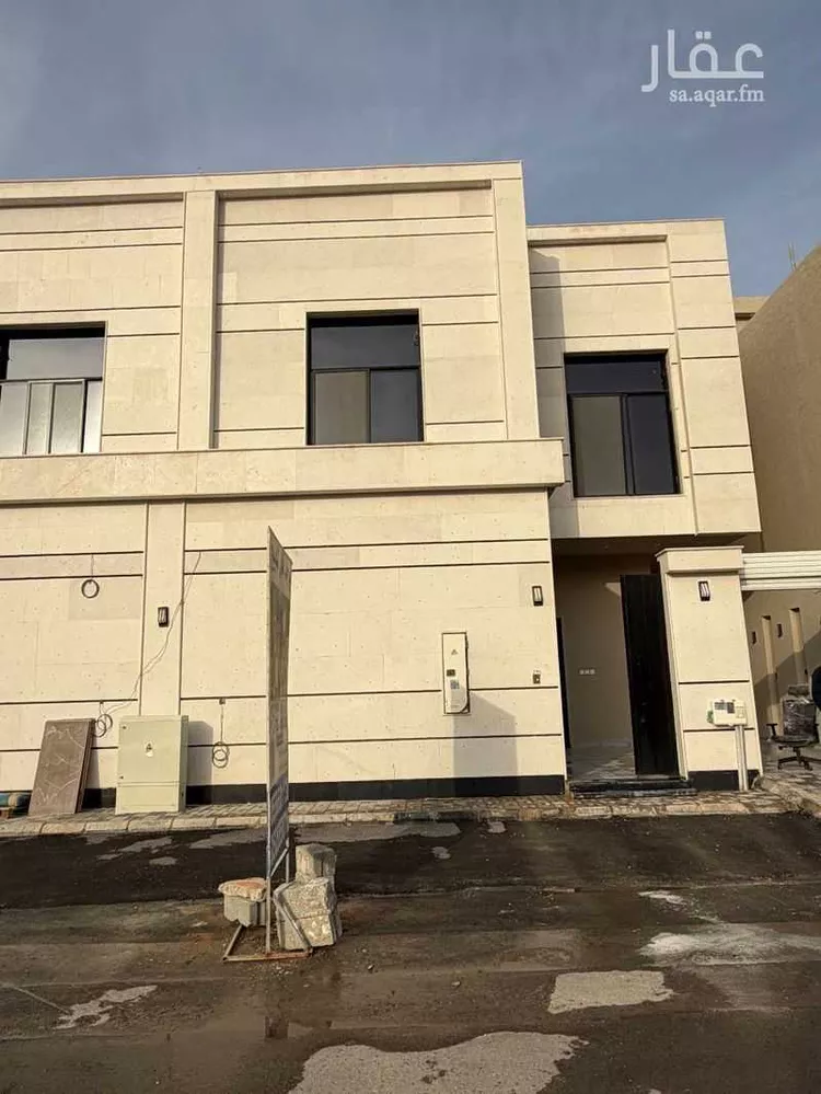 فيلا للبيع في شارع الندوة, حي الندوة, مدينة الرياض, منطقة الرياض صورة 3