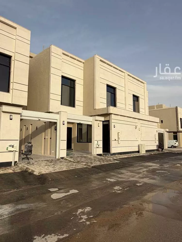 فيلا للبيع في شارع الندوة, حي الندوة, مدينة الرياض, منطقة الرياض صورة 2