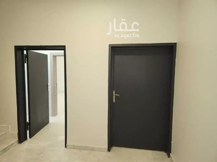 شقة للإيجار في شارع  زايد ابن سلطان نهيان, حي المدينة, مدينة الرس, منطقة القصيم