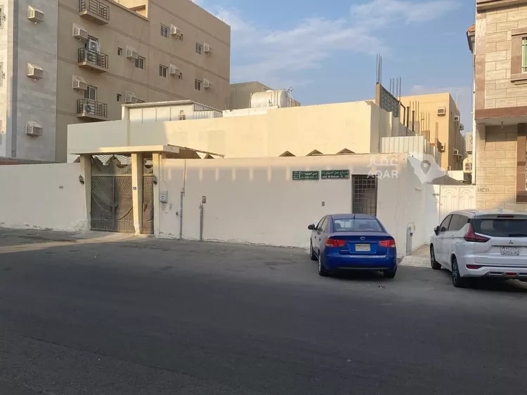 فيلا للبيع في شارع جبل النديان, حي الصفاء, مدينة جدة, منطقة مكة المكرمة 3