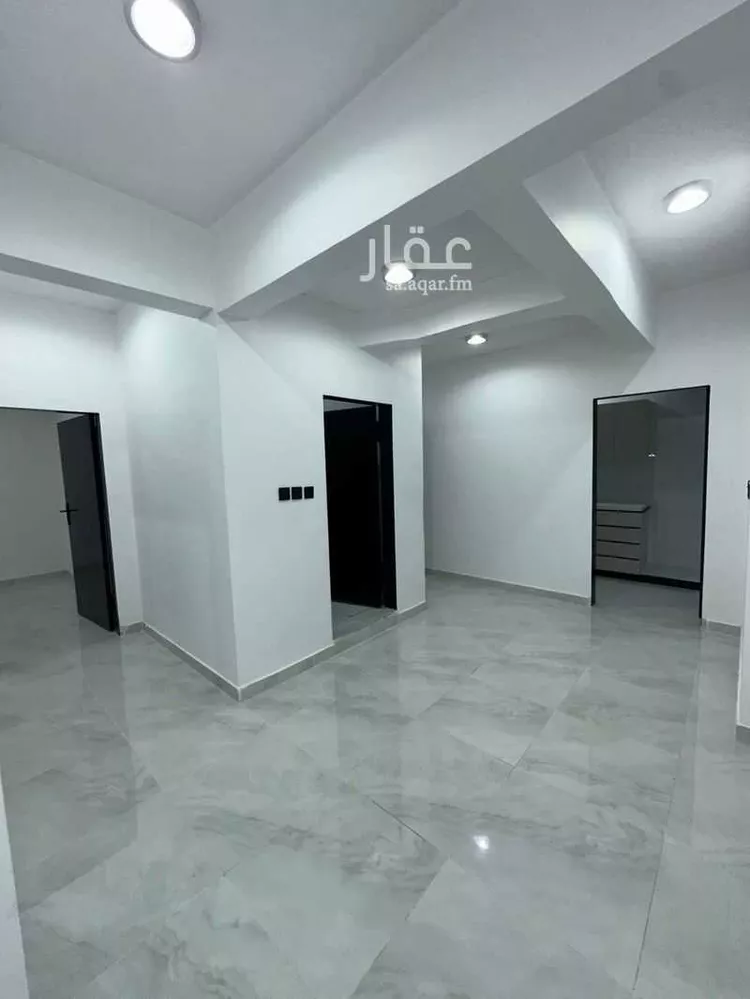 عمارة للإيجار في شارع عبدالرحمن المقدسي, حي الصالحية, مدينة الرياض, منطقة الرياض صورة 3