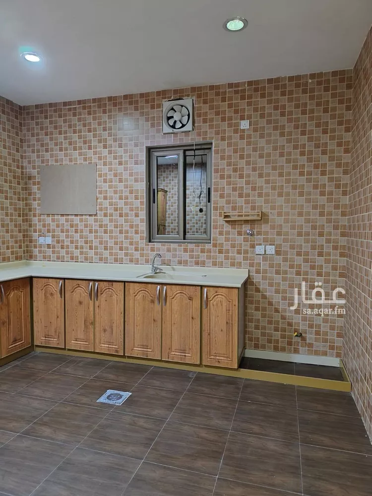 شقة للإيجار في شارع ابو اسحاق الابناسي, حي الندى, مدينة الدمام, المنطقة الشرقية صورة 4