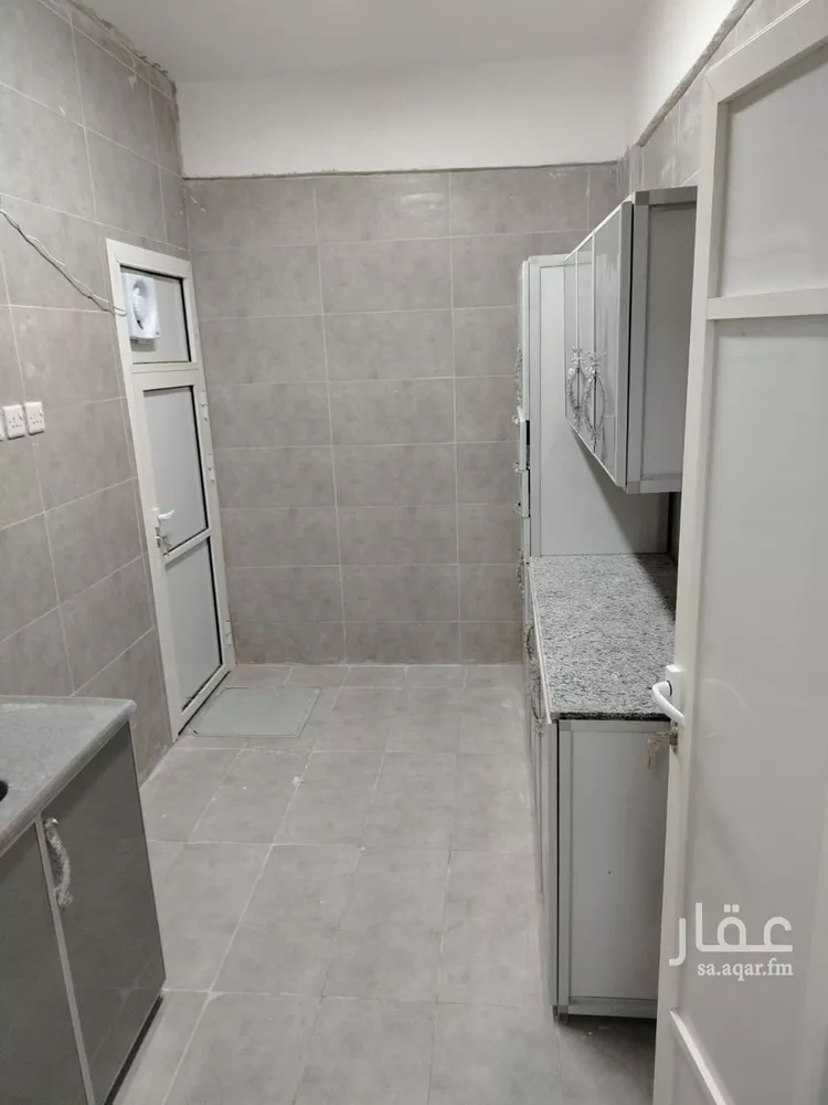 عمارة للبيع في شارع الامير عبد الرحمن بن عبد العزيز, حي البادية, مدينة الدمام, المنطقة الشرقية 1 صورة