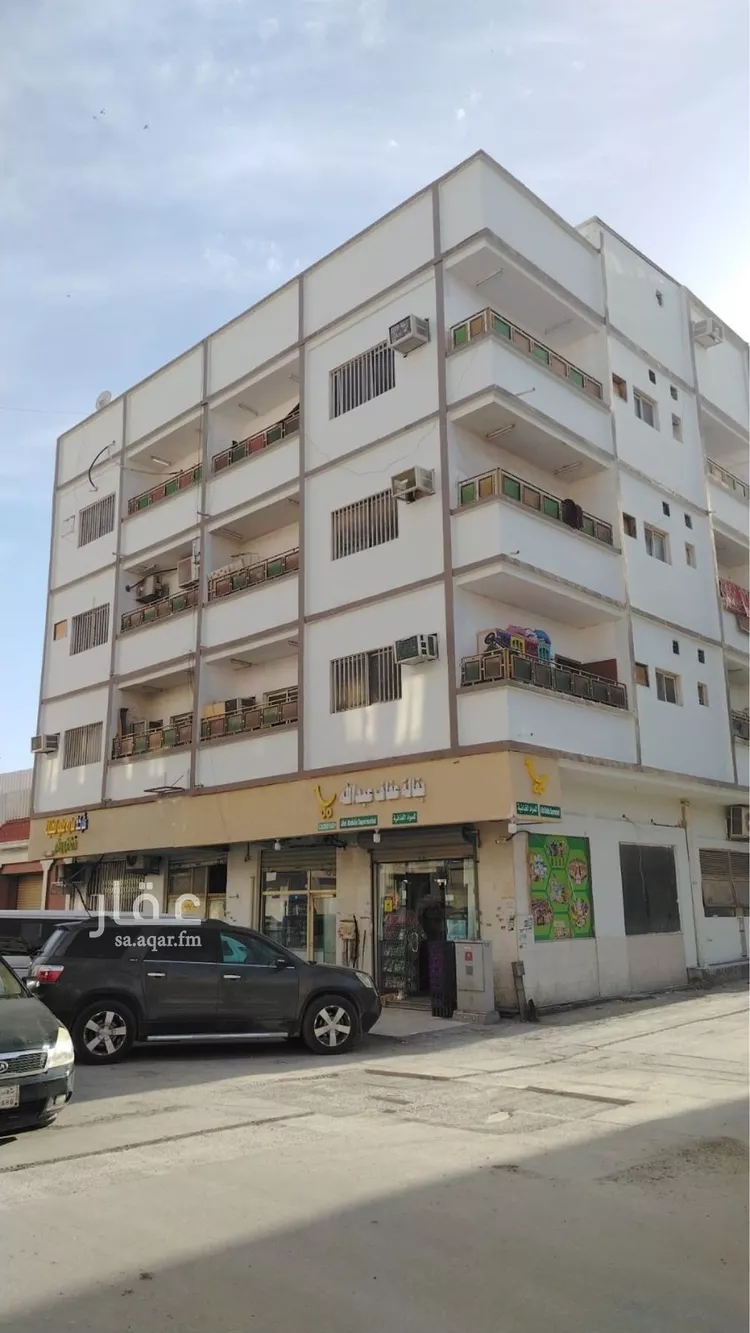 عمارة للبيع في شارع 19أ, حي العدامة, مدينة الدمام, المنطقة الشرقية صورة 2