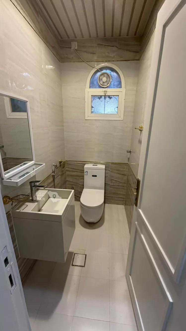 Floor for Rent in Riyadh Al Manar 8
