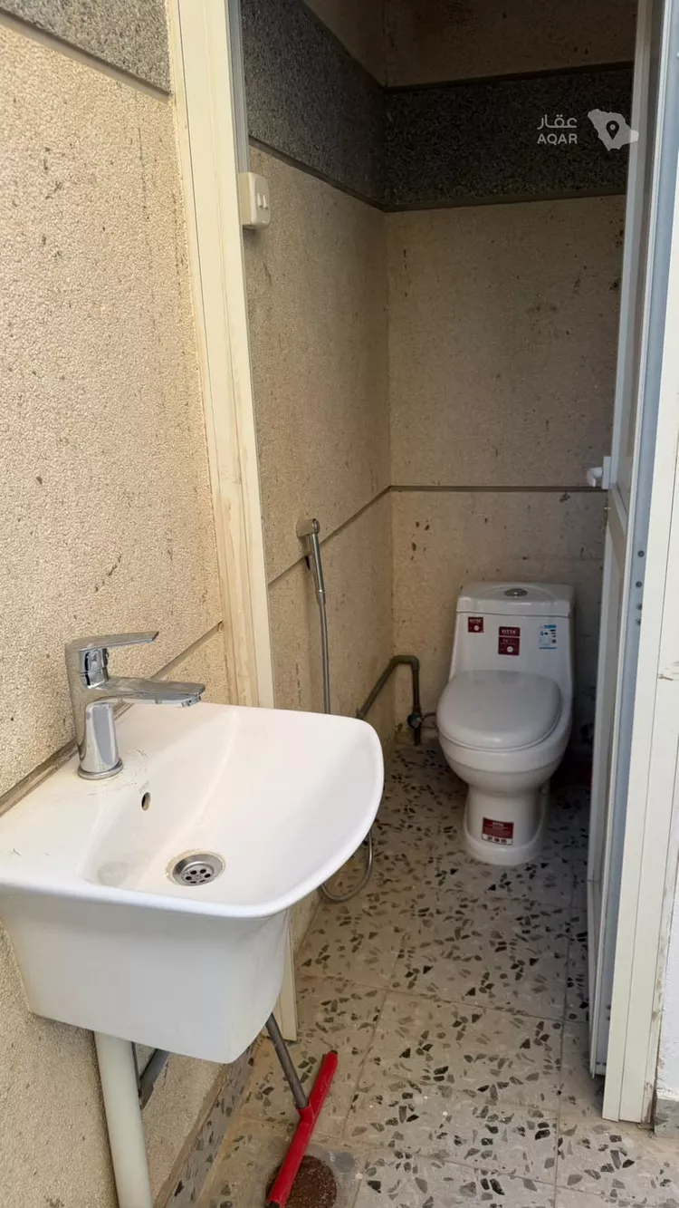 Floor for Rent in Riyadh Al Manar 17