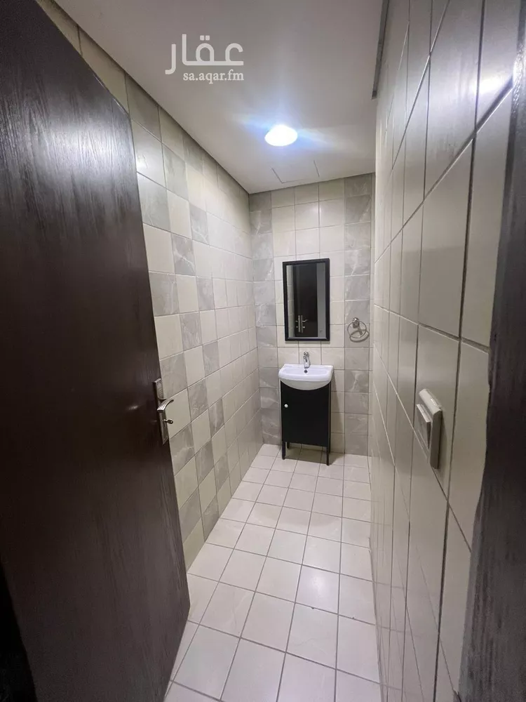 شقة للإيجار في شارع الامام سعود بن فيصل, حي الملقا, مدينة الرياض, منطقة الرياض صورة 4