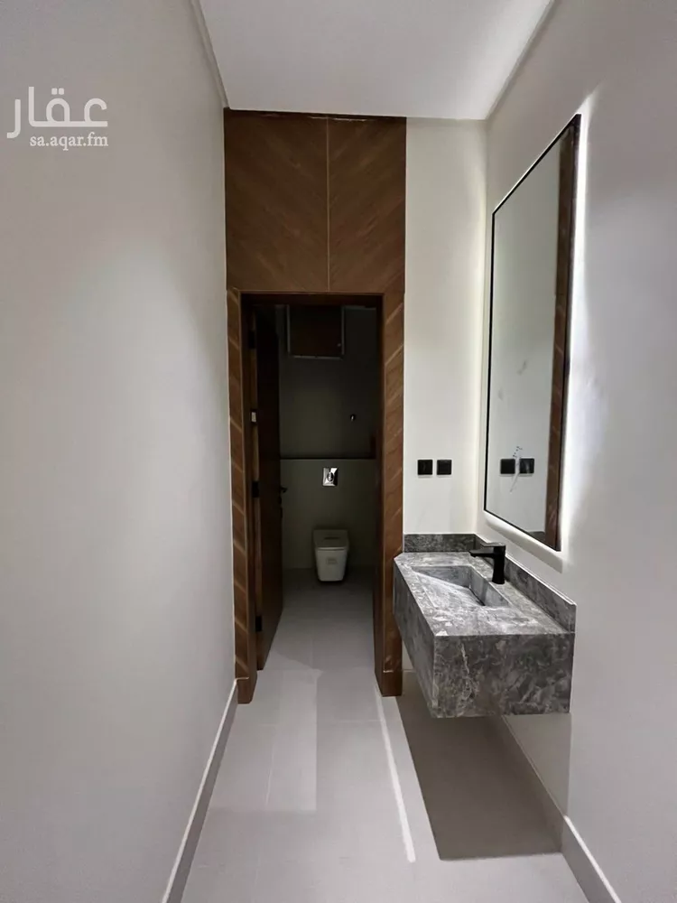 فيلا للبيع في شارع أحمد الزنجاني, حي المهدية, مدينة الرياض, منطقة الرياض صورة 2