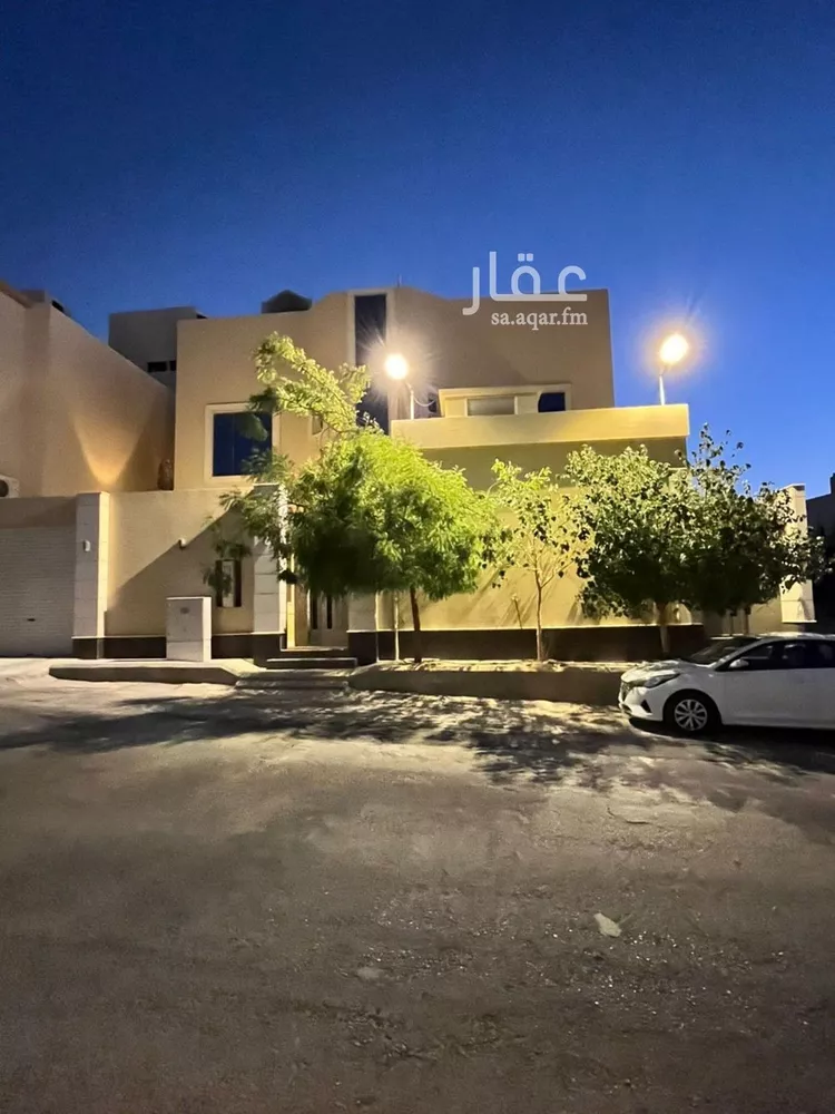 فيلا للبيع في شارع أبي الشيخ الأصبهاني, حي المهدية, مدينة الرياض, منطقة الرياض