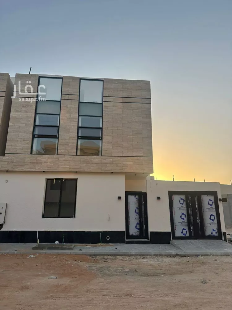 فيلا للبيع في شارع أحمد بن الحسن الأنصاري, حي المهدية, مدينة الرياض, منطقة الرياض صورة 3
