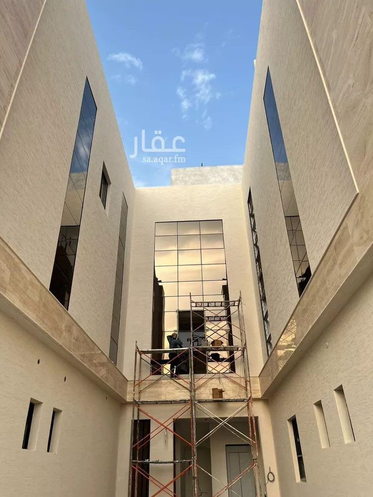 فيلا للبيع في شارع حسن الفخري, حي المهدية, مدينة الرياض, منطقة الرياض صورة 5