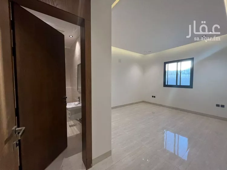 فيلا للبيع في شارع كرم الحربي, حي المهدية, مدينة الرياض, منطقة الرياض صورة 3