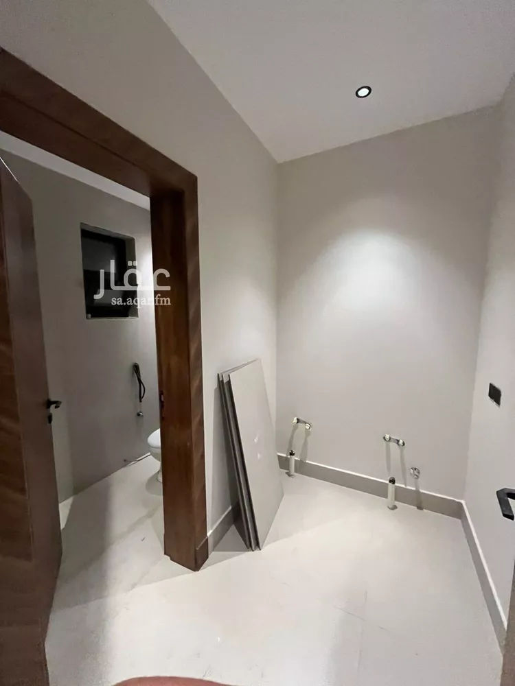 فيلا للبيع في شارع سيف الدين الخطيب, حي المهدية, مدينة الرياض, منطقة الرياض صورة 4