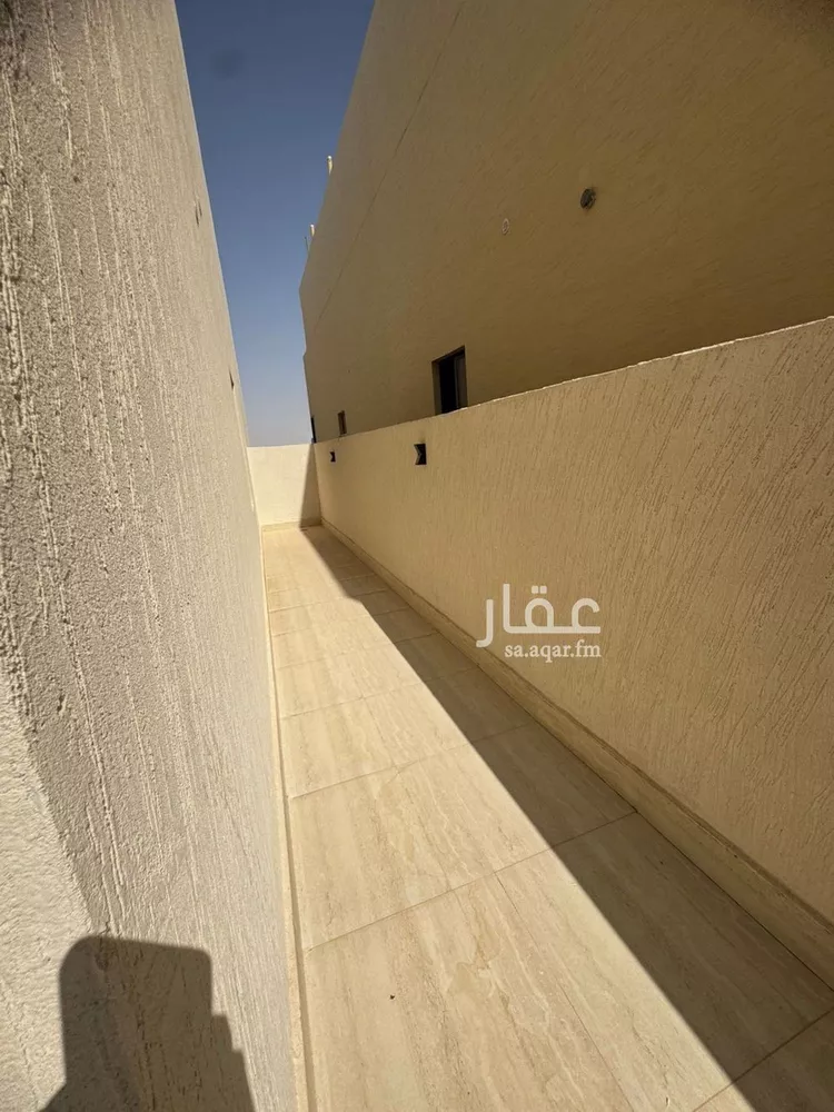 دور للبيع في شارع مافيه اسم , حي الجنادرية, مدينة الرياض, منطقة الرياض صورة 3