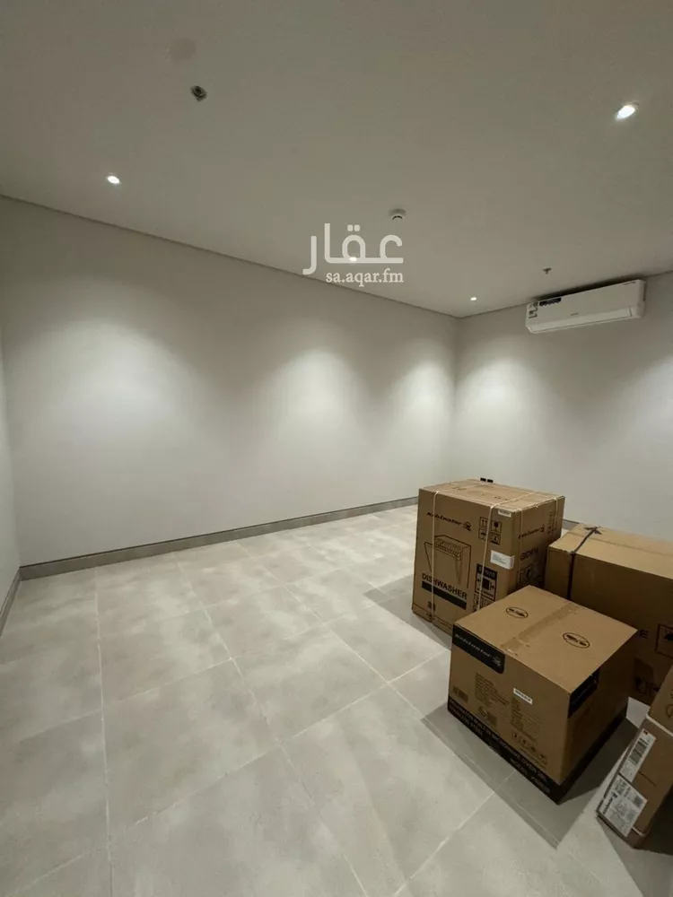 شقة للبيع في شارع الحارث بن سليل, حي العارض, مدينة الرياض, منطقة الرياض صورة 3