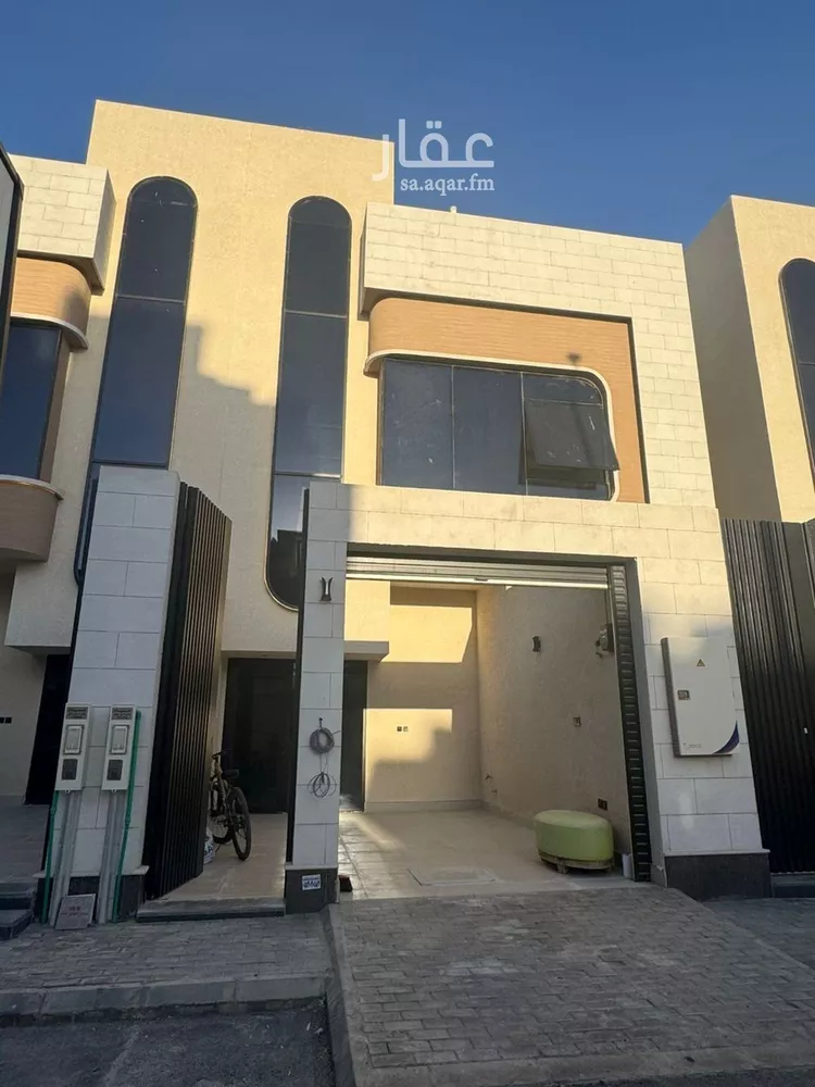 فيلا للبيع في شارع خلف بن هدهد, حي العارض, مدينة الرياض, منطقة الرياض