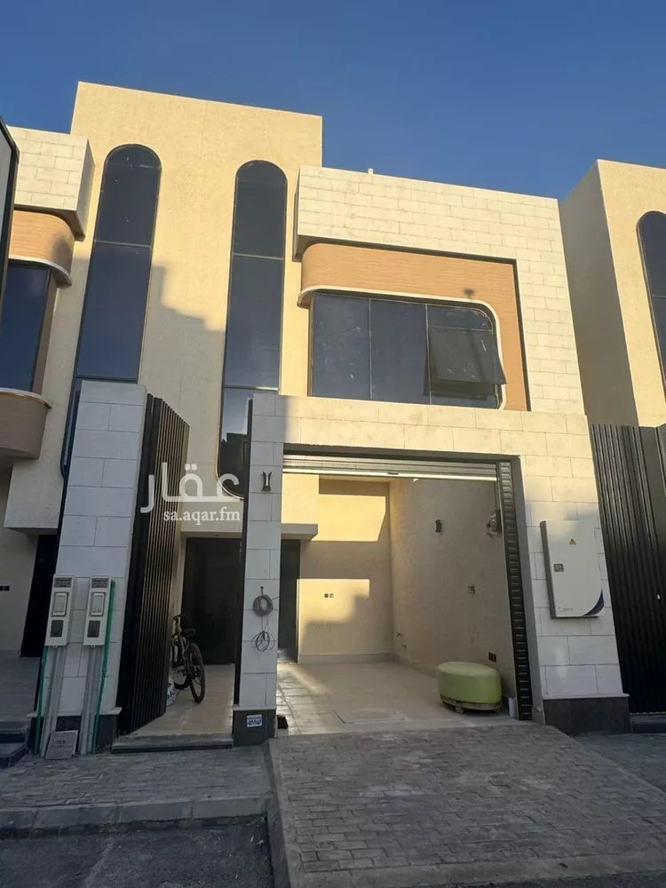 فيلا للبيع في شارع خلف بن هدهد, حي العارض, مدينة الرياض, منطقة الرياض