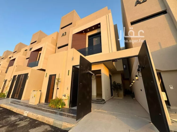 دور للبيع في شارع عبيدالله الفقيه, حي الرمال, مدينة الرياض, منطقة الرياض