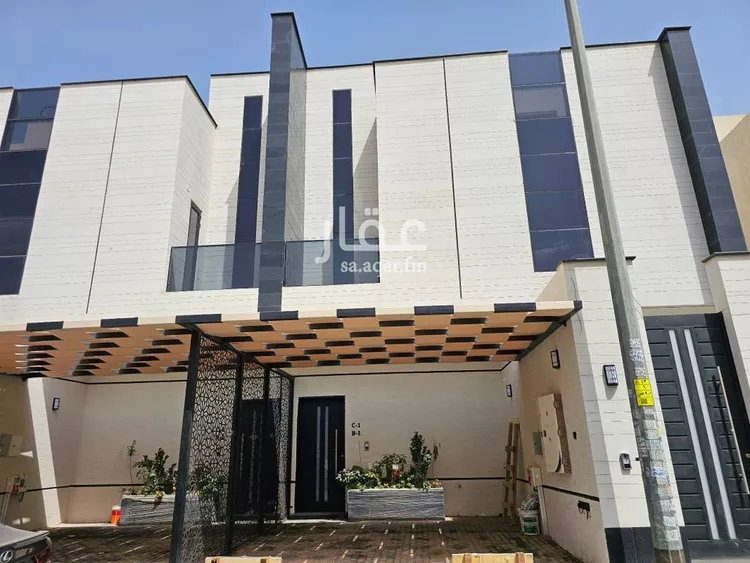 دور للبيع في شارع سليمان البغدادي, حي الرمال, مدينة الرياض, منطقة الرياض 1 صورة