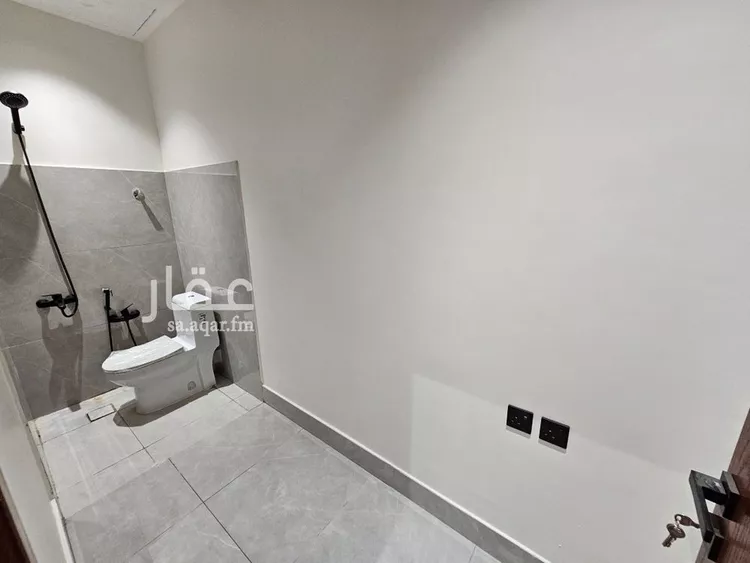 دور للبيع في شارع المازني, حي المعيزيلة, مدينة الرياض, منطقة الرياض صورة 5