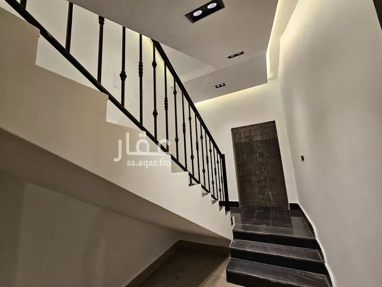 دور للبيع في شارع عبدالرحمن بن سلمة, حي المونسية, مدينة الرياض, منطقة الرياض صورة 2