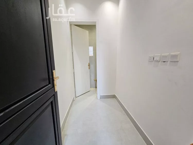 دور للبيع في شارع المحايدة, حي المعيزيلة, مدينة الرياض, منطقة الرياض صورة 3