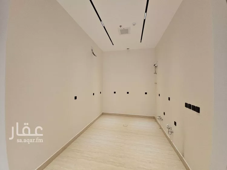 شقة للبيع في شارع بشر الكندي, حي إشبيلية, مدينة الرياض, منطقة الرياض صورة 2
