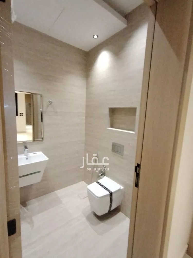 شقة للبيع في شارع مطلق بن صالح بن مطلق, حي إشبيلية, مدينة الرياض, منطقة الرياض 11